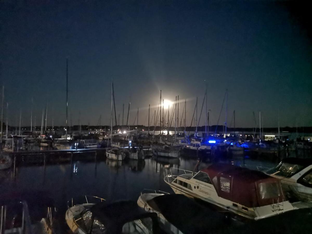 Ostsee Hausboot Schleswig Ostseeblick 1 Εξωτερικό φωτογραφία